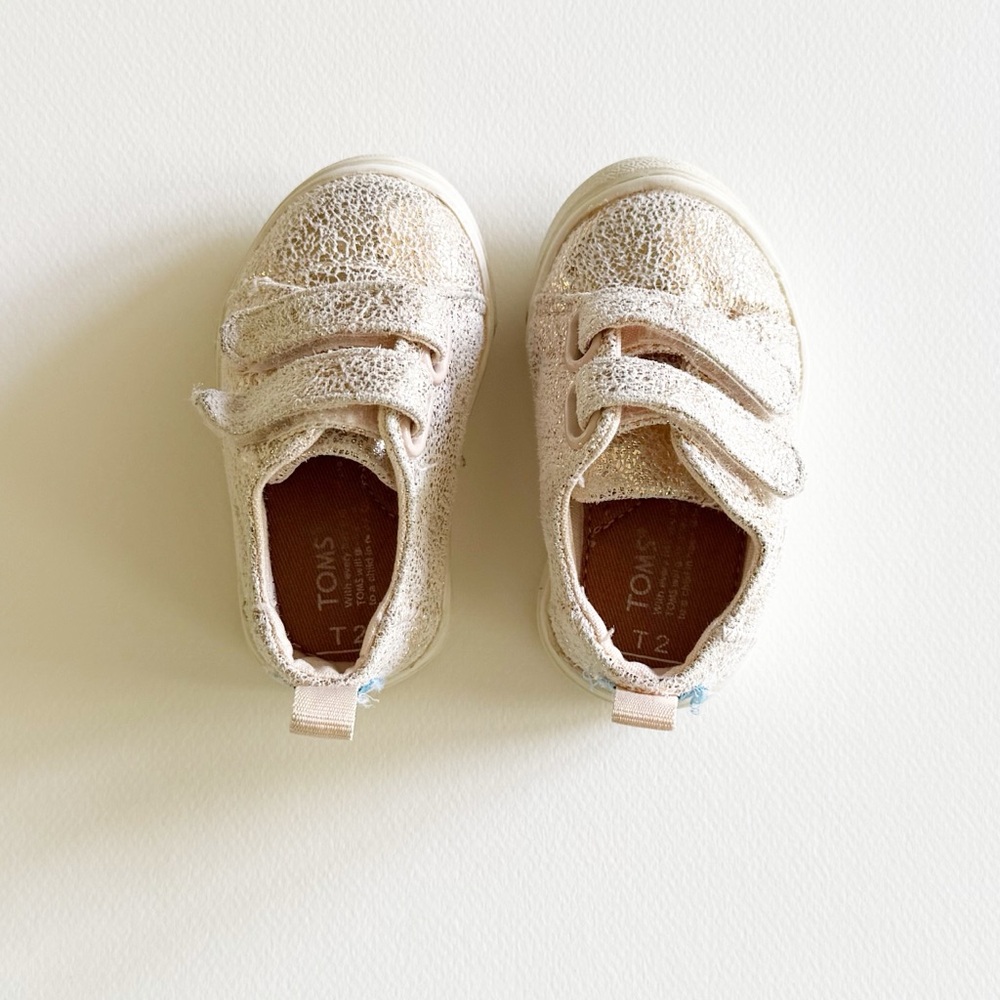 Toms Toddler Rose Gold Crackle Foil Lenny Sneaker - Picture 2 of 13